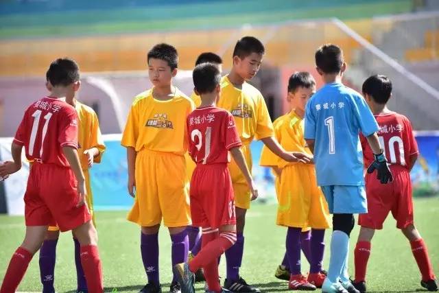 解说：尼克斯上半场歇大了 下半场及时复苏 布伦森无愧纽约之王